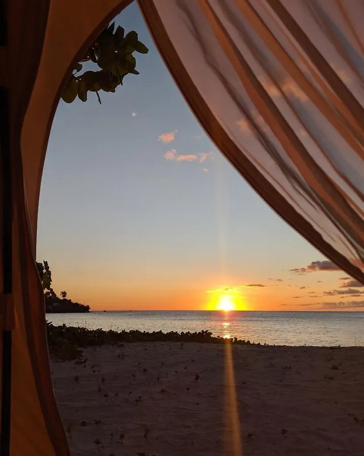 Wild Lotus Glamping Otel Bolands