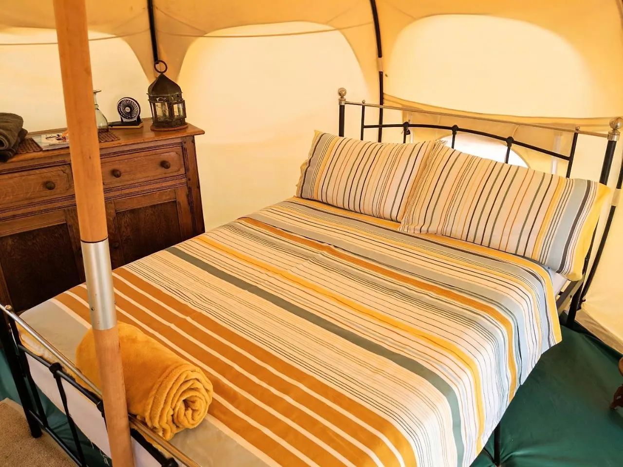 Wild Lotus Glamping Hotell Bolands